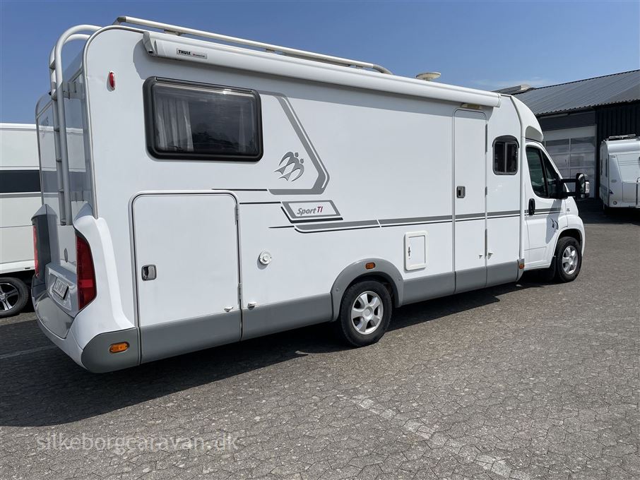 Knaus Sport 700 TI